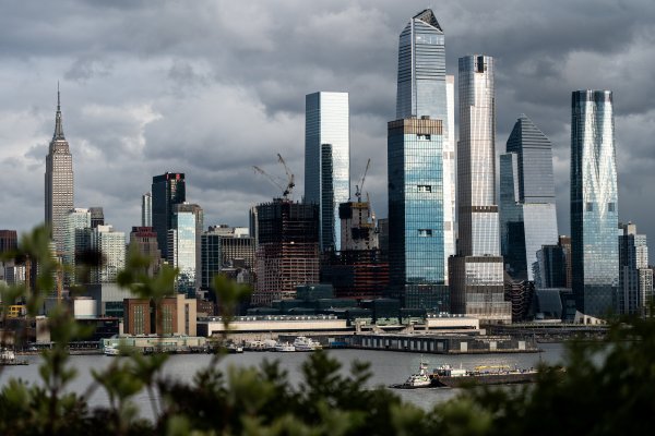 El teletrabajo llegó para quedarse a Nueva York y le pone otra dura prueba a la economía de la ciudad