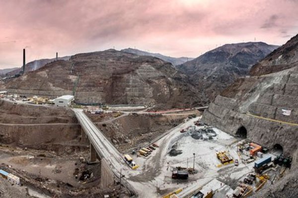 En El Teniente se desarrollan obras para hacer un nuevo nivel de la mina.