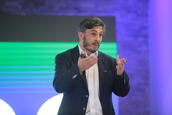 Movistar traza su ruta para enfrentar la crisis y apuesta a compensar caída de ventas físicas con flujos online