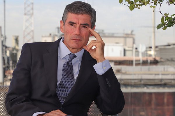 Farren: “Los bancos pueden apoyar a las empresas, pero no arriesgar el dinero de los depositantes”