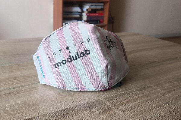Fábrica Social de Emergencia, la iniciativa que emplea a personas en vulnerabilidad para elaborar mascarillas sustentables