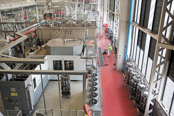 Abril cifras (malas) mil: producción industrial y comercio cayeron más de lo esperado