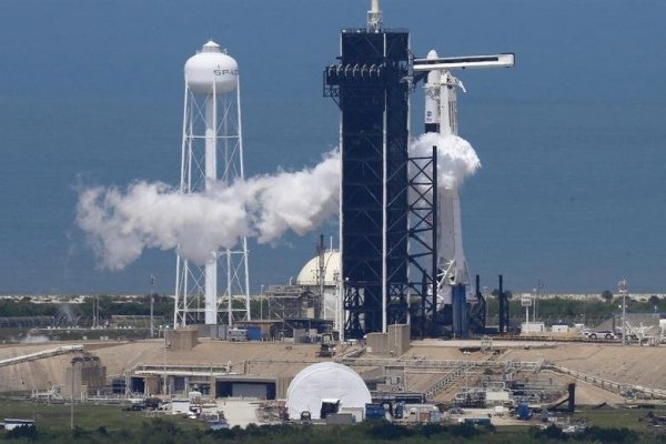 NASA reanuda vuelos espaciales con humanos desde EEUU con histórico lanzamiento de SpaceX