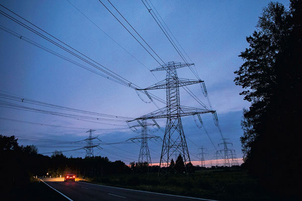 35.400 kilómetros en líneas de transmisión tiene el sistema nacional. Foto: Bloomberg