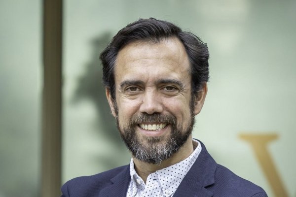 Carlos Osorio, PhD. Cofundador de Yuken Impact Research Lab y profesor adjunto FEN-UDD