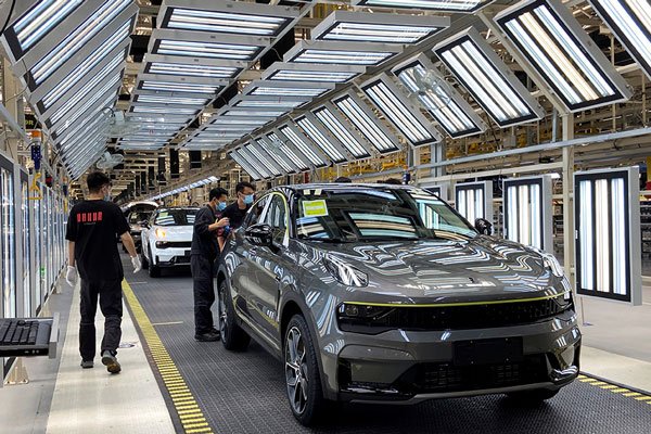 Manufactura mejora en China, Europa, EEUU e incluso en América Latina pese a aumento de casos en la región