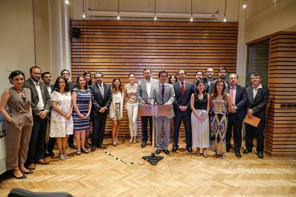 El grupo asesor está integrado por 16 expertos y es presidido por Jeannette von Wolfersdorff. Foto: Ministerio de Hacienda