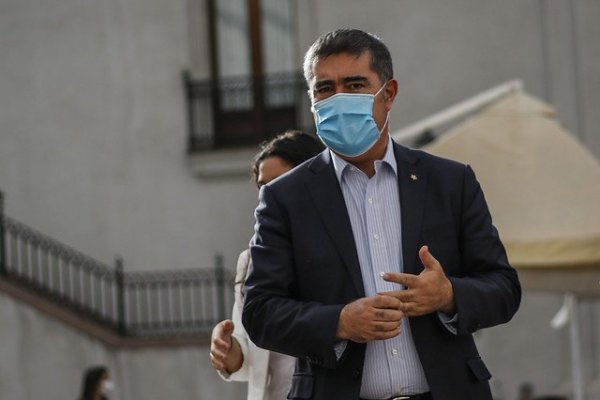 Desbordes desafía al gobierno e insiste en incluir condonación del CAE en acuerdos económicos