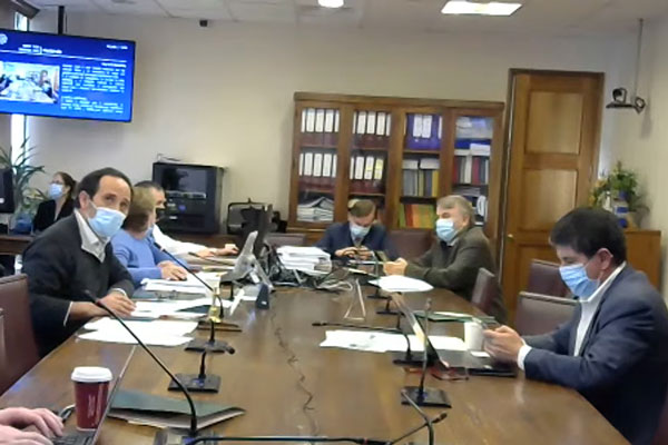 Ajustes a cambios de multifondos encienden el debate y levantan críticas opositoras