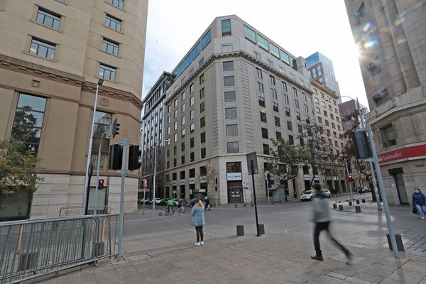 Banco BICE y la aseguradora BICE Vida llamaron a juntas extraordinarias de accionistas para el 17 de junio. Foto: José Montenegro