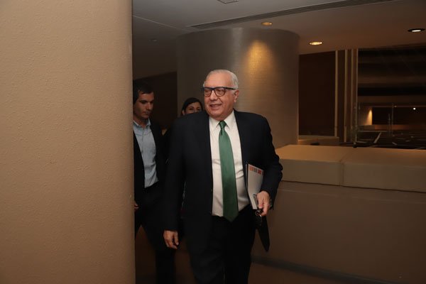 Saieh vende paquete accionario de SMU y recauda más de US$ 19 millones