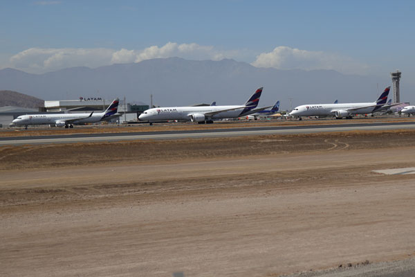 LecturaLatam sería la segunda aerolínea con mayor aumento de deuda en 2020. Foto: Reuters