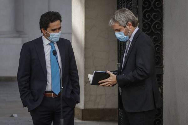 <p>Plan de emergencia: Hacienda pone sobre la mesa cambios a aporte del 1% en favor de las regiones y reducir a la mitad impuesto para PYME</p>
