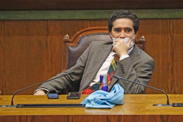 El ministro de Hacienda, Ignacio Briones, lidera las tratativas con los parlamentarios. Foto: Agencia Uno