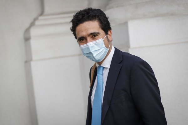 Monto del Ingreso Familiar de Emergencia traba negociaciones entre gobierno y la oposición