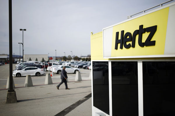 Hertz: La empresa al borde de la quiebra que no quiere salir del NYSE y busca vender nuevas acciones