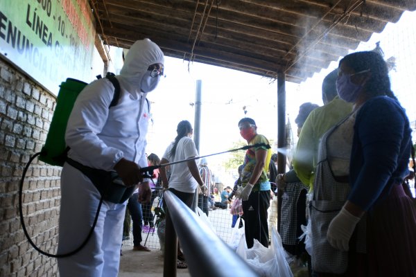 OCDE y Banco Mundial advierten que países latinoamericanos deben aumentar gasto en salud para enfrentar pandemia de forma efectiva