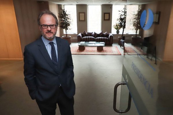 <p>Larraín y plan de reactivación: “Es urgente que se mantenga integral, que no se fragmente”</p>