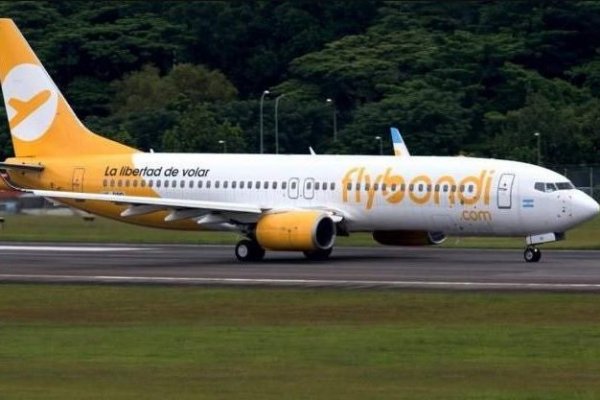 Flybondi es la principal de las aéreas low cost que empezó a operar en Argentina en 2017. (Foto: Reuters)