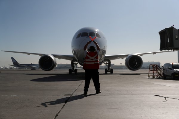 Latam presenta acuerdo para poner fin a contratos de arriendo de 31 aviones
