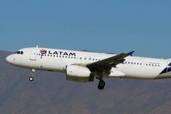 Latam Airlines Perú decidió aplicar suspensión de labores a 129 trabajadores