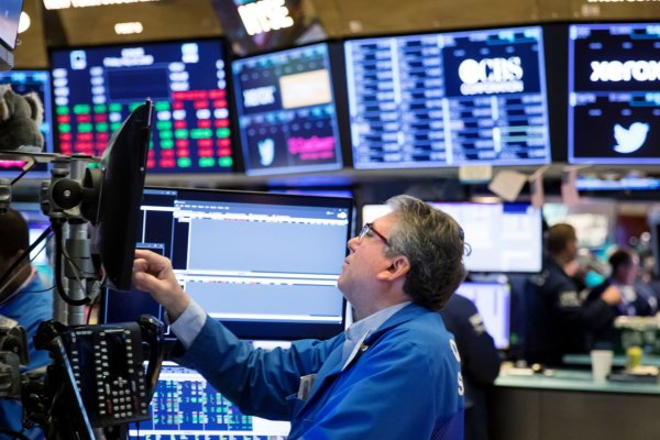 Wall Street sube por rebote de gigante Boeing y expectativas de inversionistas de nuevos estímulos económicos