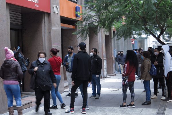 El aumento del riesgo llevó a la banca a aumentar sus provisiones. Foto: José Montenegro