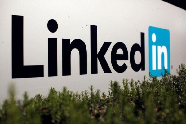 Microsoft y LinkedIn capacitarán gratuitamente a desempleados