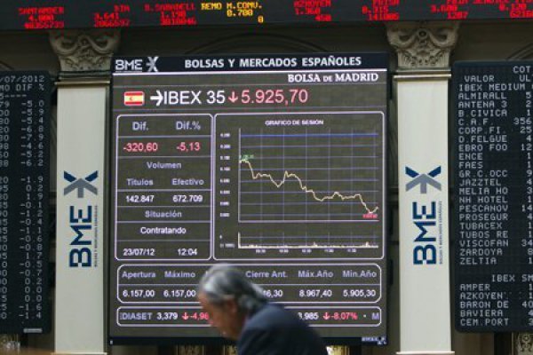 Bolsas europeas inician la segunda mitad del año con caídas pese a positivos datos económicos