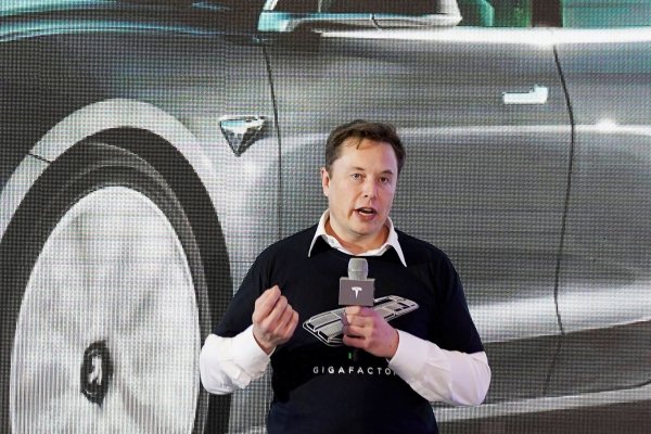 Las acciones de Tesla subieron ayer casi un 4%. Foto: Reuters