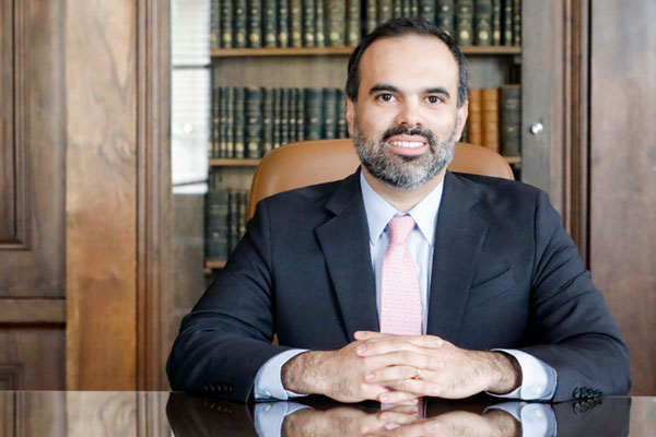 Hacienda designa nuevo coordinador de Servicios