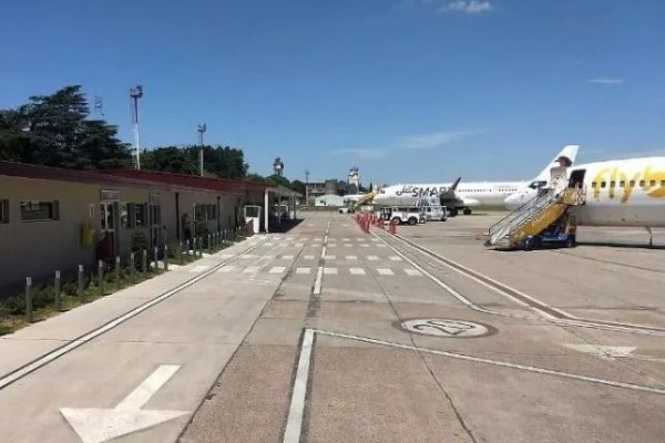 Flybondi y JetSmart piden quedarse con vuelo a Lima que dejó Latam Argentina