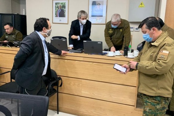 <p>Blumel por violencia y quema de automotora: “Busca amedrentar un proceso democrático”</p>