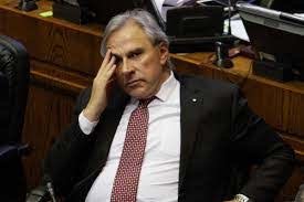 Se allana camino para el retiro de fondos en el Senado: Moreira (UDI) y Castro (RN) anuncian que votarán a favor
