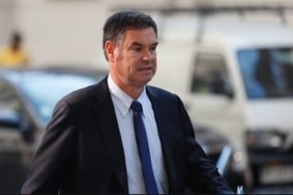 Senador Ossandón votará a favor del retiro del 10%: "se acabó el tiempo de llegar tarde a todo"