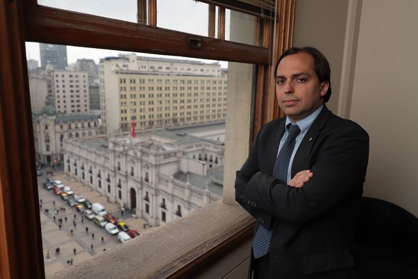 Dipres: permitir que actuales pensionados retiren parte de sus fondos encarecerá a US$ 6.000 millones el costo fiscal del proyecto