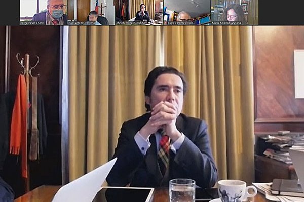Bono clase media y préstamo solidario avanzan con cambios en el Senado