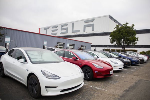 Acciones de Tesla subieron más de 6% en operaciones fuera de rueda. Foto: Bloomberg