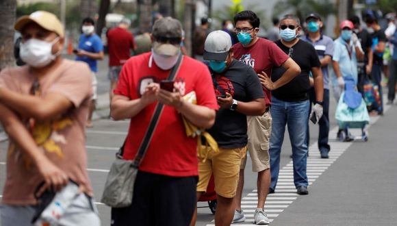 En Perú 3,7 millones de personas accedieron anticipadamente a sus fondos de pensiones en dos meses