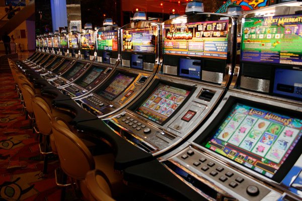 Casinos rechazan licitación y advierten demandas en tribunales internacionales