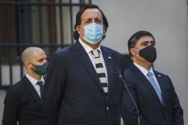 <p>Víctor Pérez: "Este gabinete viene a trabajar con unidad para superar pandemia y lograr la reactivación"</p>