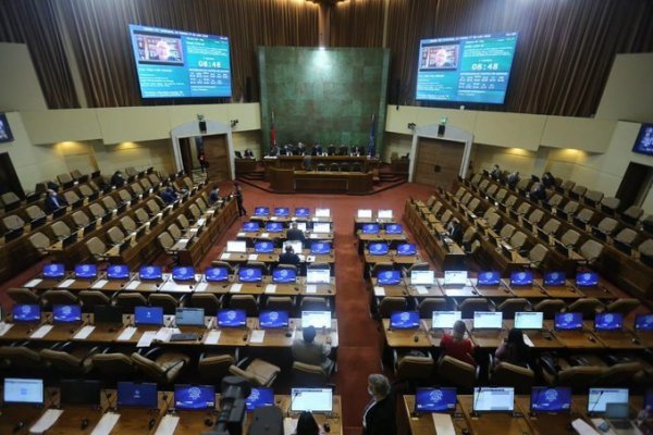 <p>Nuevo revés para el Gobierno: rechazan en comisión bono y préstamo para clase media</p>