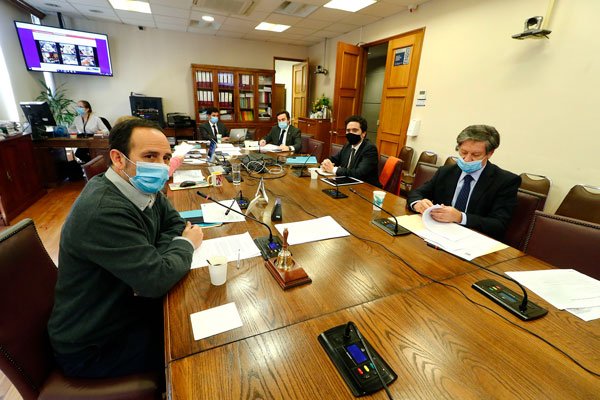 El ministro Briones defendió ayer la iniciativa clase media en la Cámara de Diputados. Foto: Agencia Uno