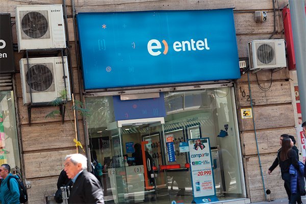 Entel baja sus utilidades en el primer semestre en medio de la pandemia