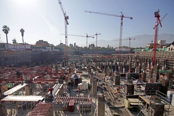 Estas son las tres constructoras que iniciarán los pilotos para reanudar obras en Santiago