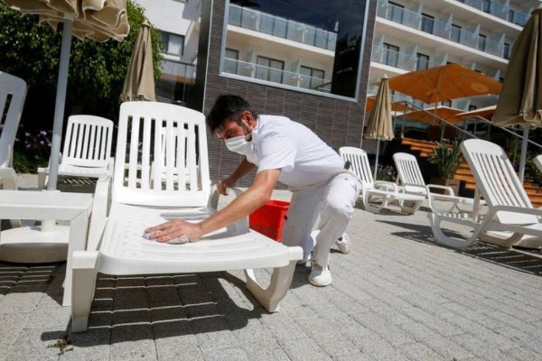 La actividad empresarial de la eurozona recupera un modesto crecimiento en julio