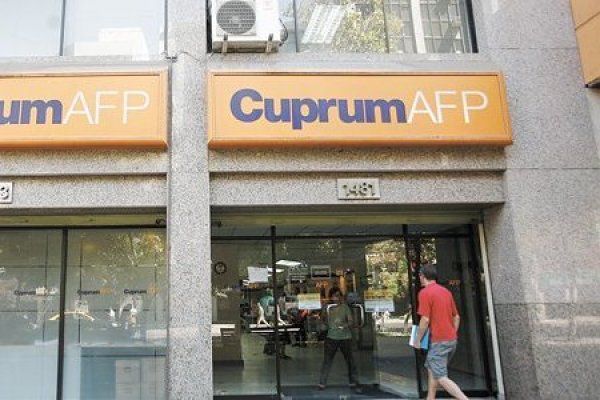AFP Cuprum y PlanVital hacen cambios en gerencias de inversiones