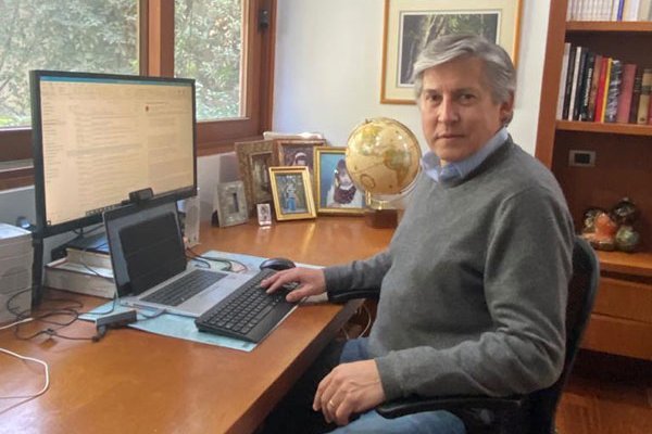 Jadresic: "En el exterior están sorprendidos del deterioro en los fundamentos de Chile"
