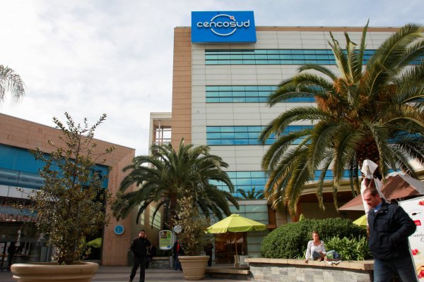 Mall Alto Las Condes reabre sus puertas con el 10% de sus tiendas disponibles