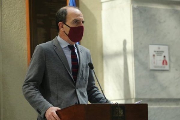 <p>Gobierno presenta indicación para reducir a 134 los diputados y piso de 3% de votos para ser electos</p>